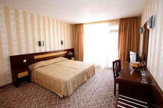 Отель Izola Paradise Hotel - All Inclusive Солнечный Берег Одноместный номер с балконом — Все включено-3